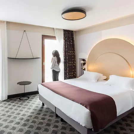 Szálloda Centre Univers 4*